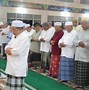 Gambar Orang Sholat Berjamaah